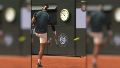 Tenis: el italiano Musetti se salvó de ser descalificado, tras un pelotazo a la jueza de línea